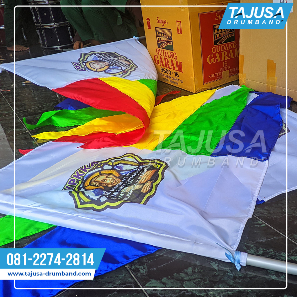 Bendera Dengan Logo sekolah Printing - Jual Drumband - Pengrajin Dan ...