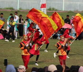 Bahan tiang bendera color guard
